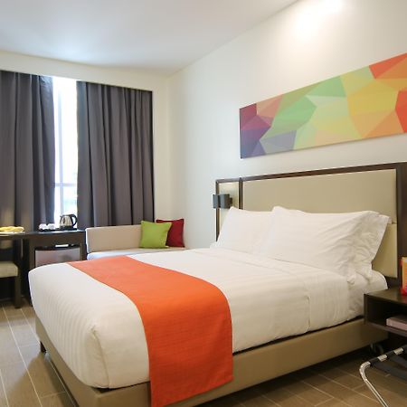Hotel Lucky Chinatown Binondo Manila Bagian luar foto