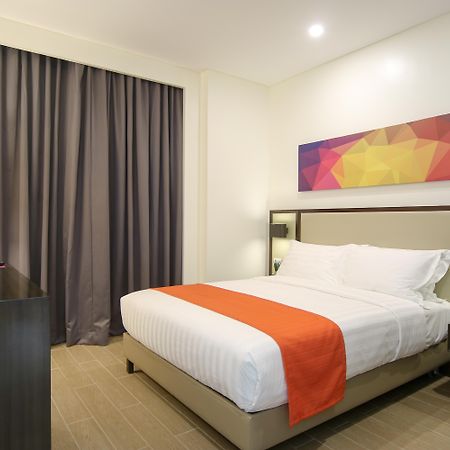 Hotel Lucky Chinatown Binondo Manila Bagian luar foto