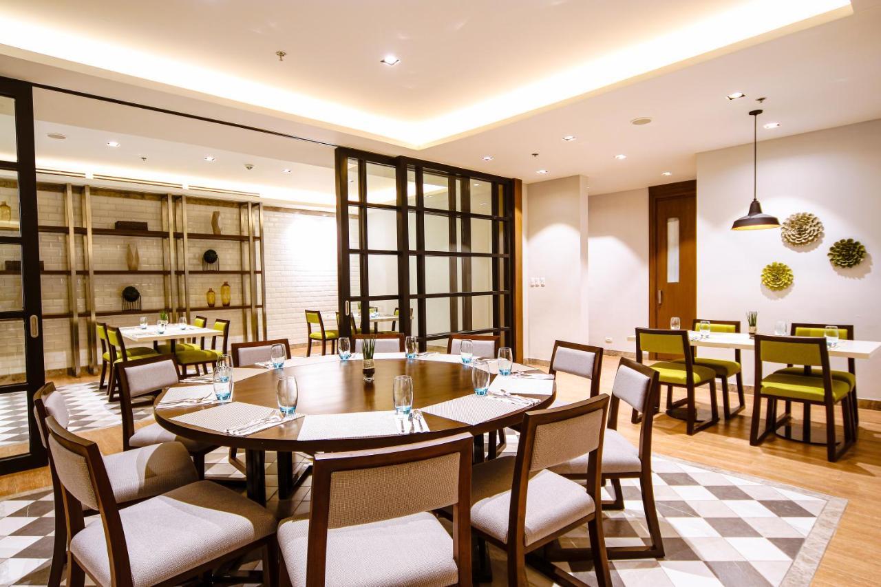 Hotel Lucky Chinatown Binondo Manila Bagian luar foto